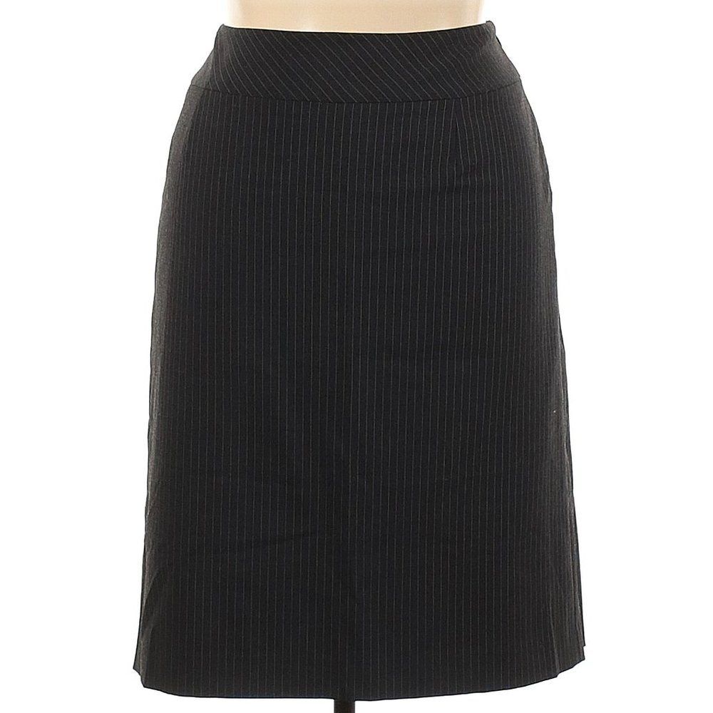 Classic Slimming Striped Skirt